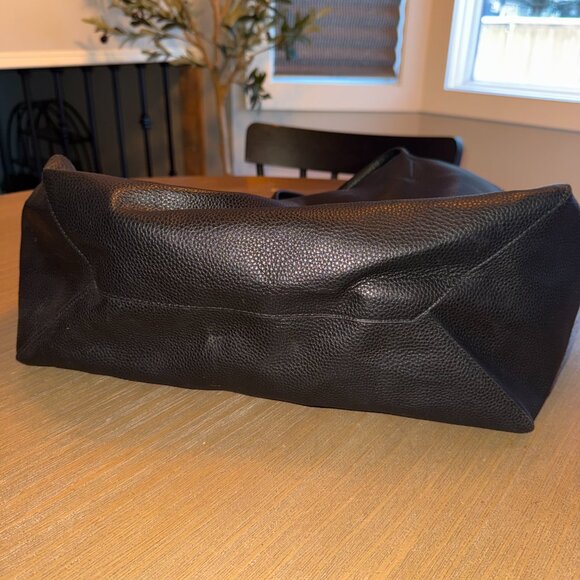 Love & Lore Vegan Leather Tote Bag - Picture 3 of 3